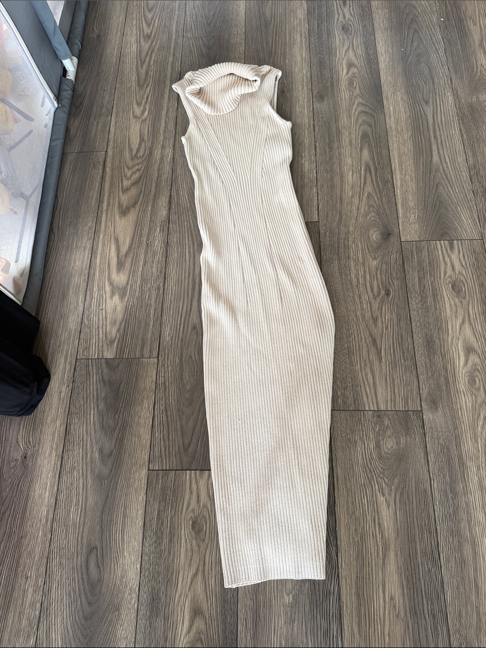 Astr Cream Ribbed Sleeveless Maxi Dress size large